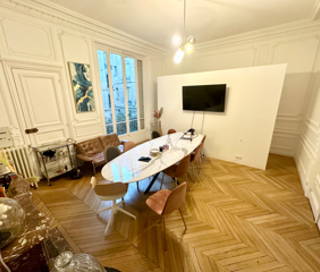 Bureau privé 15 m² 3 postes Location bureau Rue Charles Laffitte Neuilly-sur-Seine 92200 - photo 1